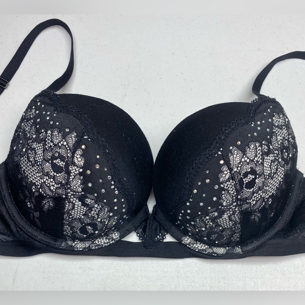 LS BLK/WHT Beyond Sexy Push-Up, 32D *P1028